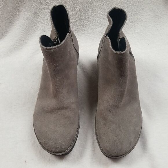 KENNETH COLE REACTION WOMENS GRAY SUEDE LEATHER WEDGE ANKLE BOOTIES SZ 6 - Picture 3 of 11